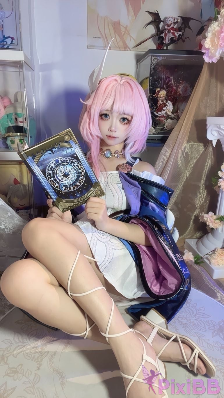 Cosplayer white oak Shirly Xi Lian PixiBB.COM 013