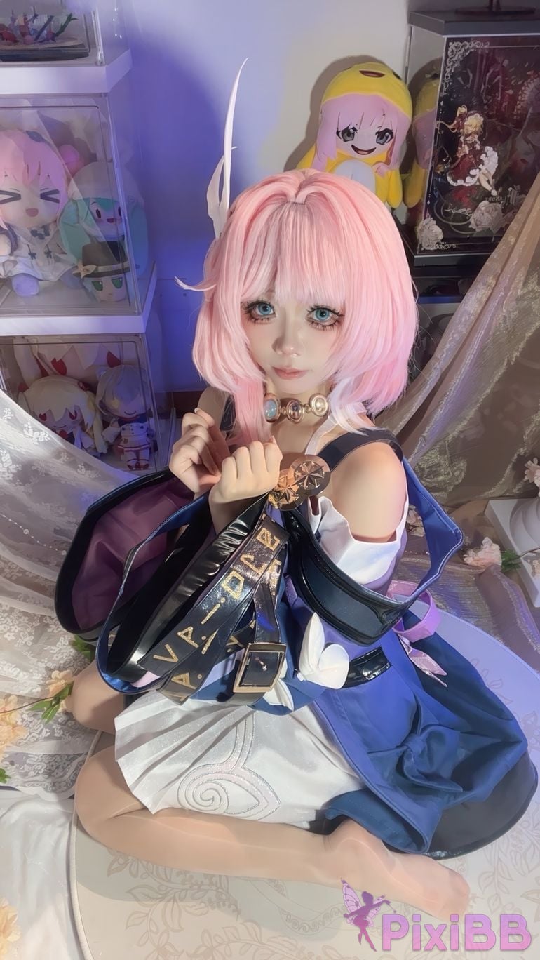 Cosplayer white oak Shirly Xi Lian PixiBB.COM 017