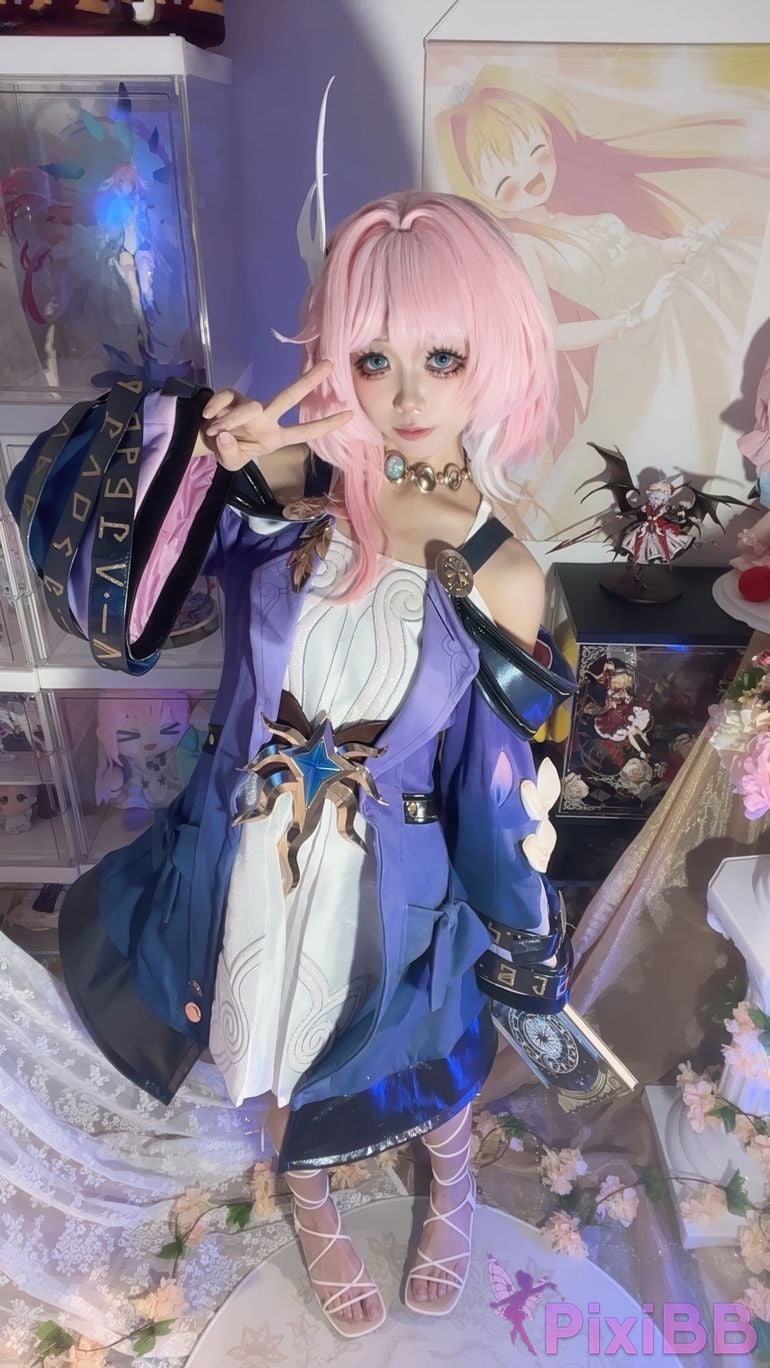 Cosplayer white oak Shirly Xi Lian PixiBB.COM 030