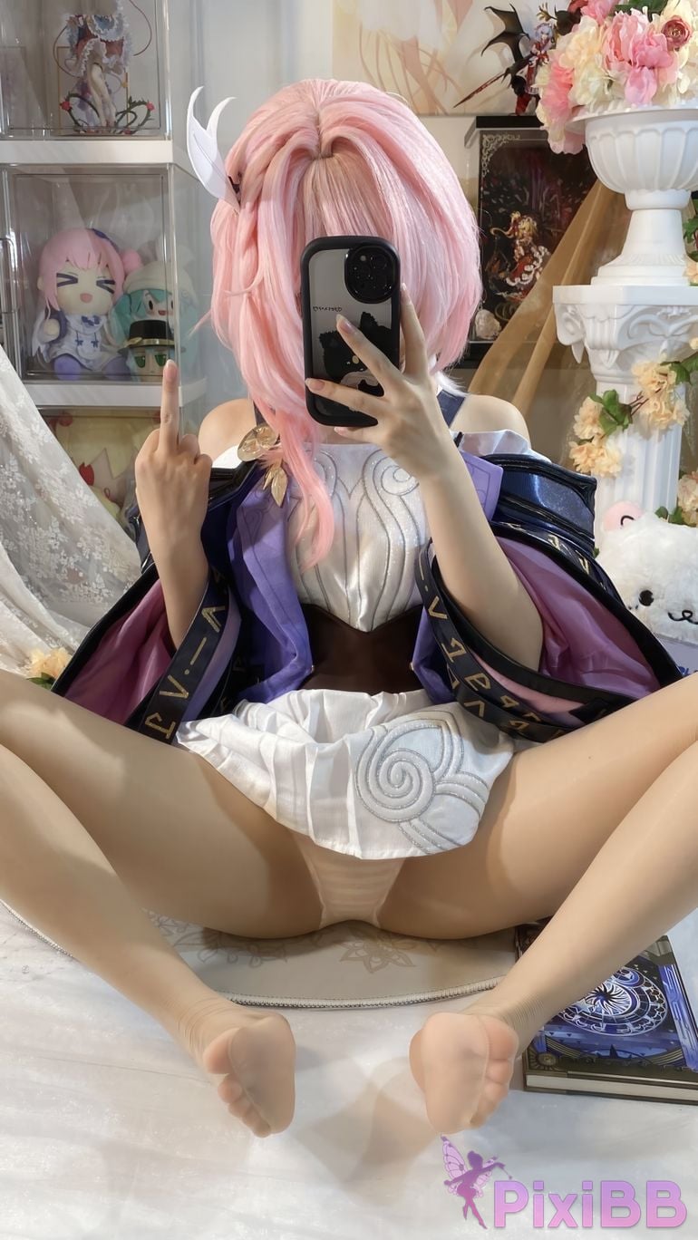 Cosplayer white oak Shirly Xi Lian PixiBB.COM 036