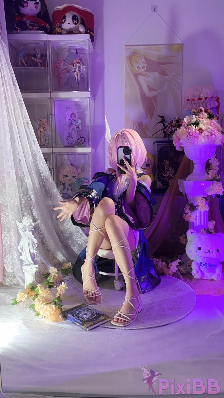 Cosplayer white oak Shirly Xi Lian PixiBB.COM 073