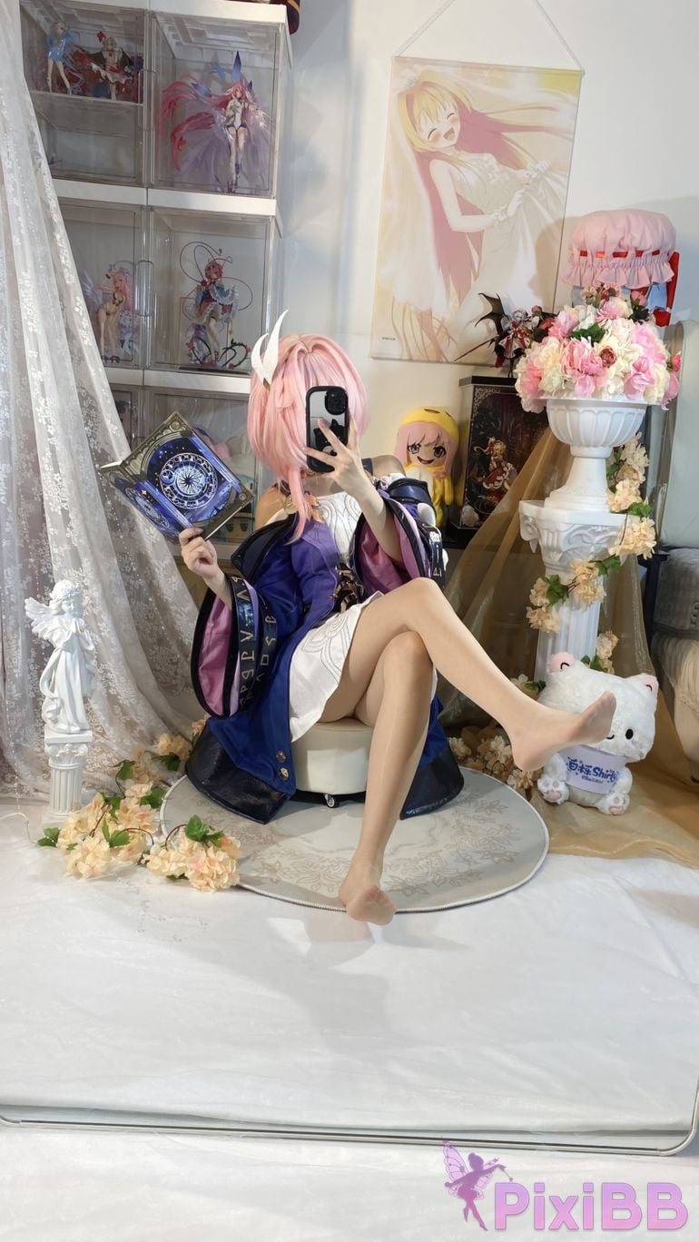 Cosplayer white oak Shirly Xi Lian PixiBB.COM 081