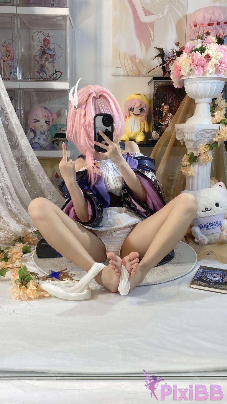 Cosplayer white oak Shirly Xi Lian PixiBB.COM 087