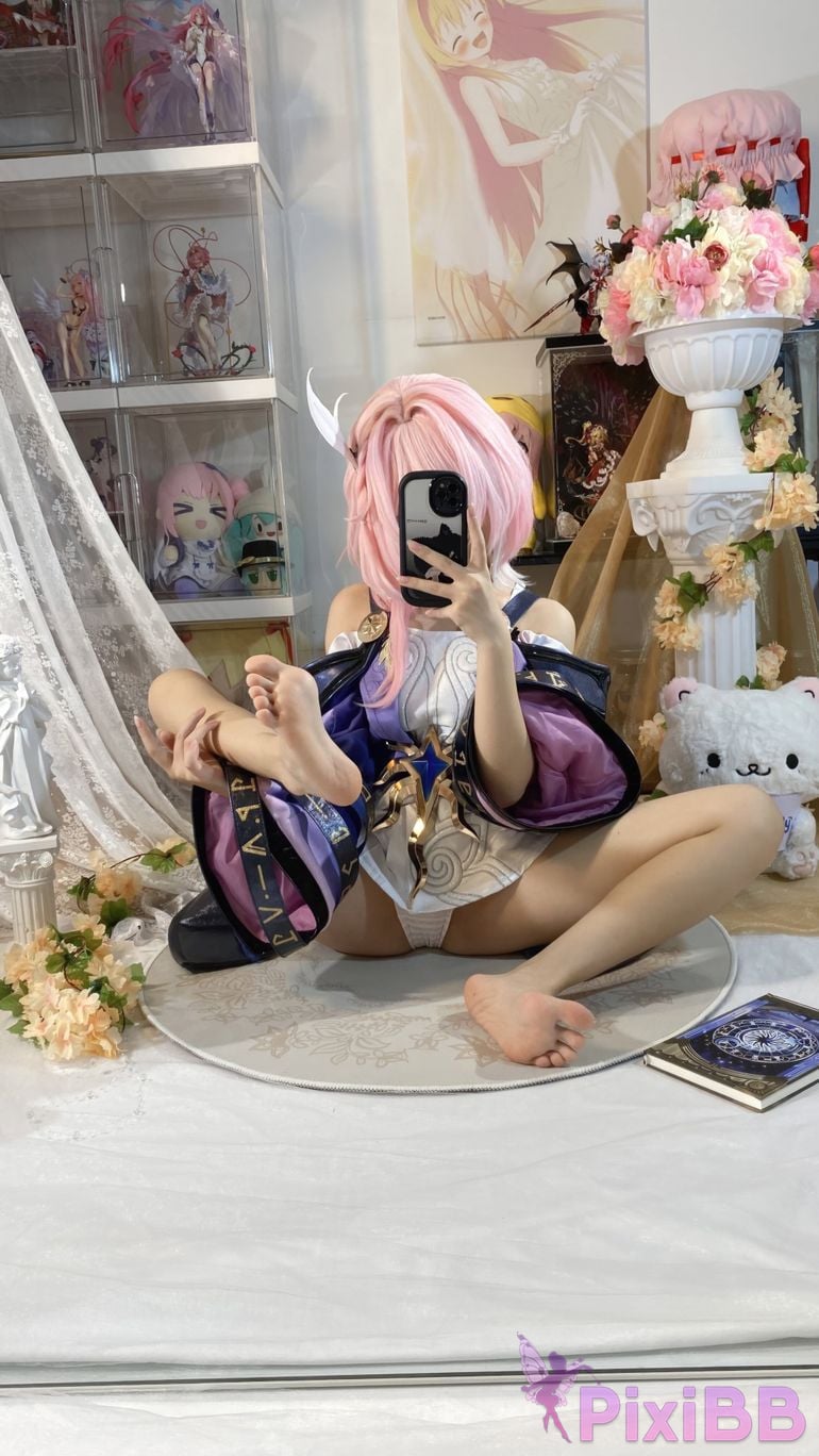 Cosplayer white oak Shirly Xi Lian PixiBB.COM 090