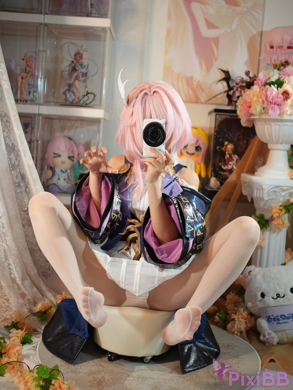 Cosplayer white oak Shirly Xi Lian PixiBB.COM 096