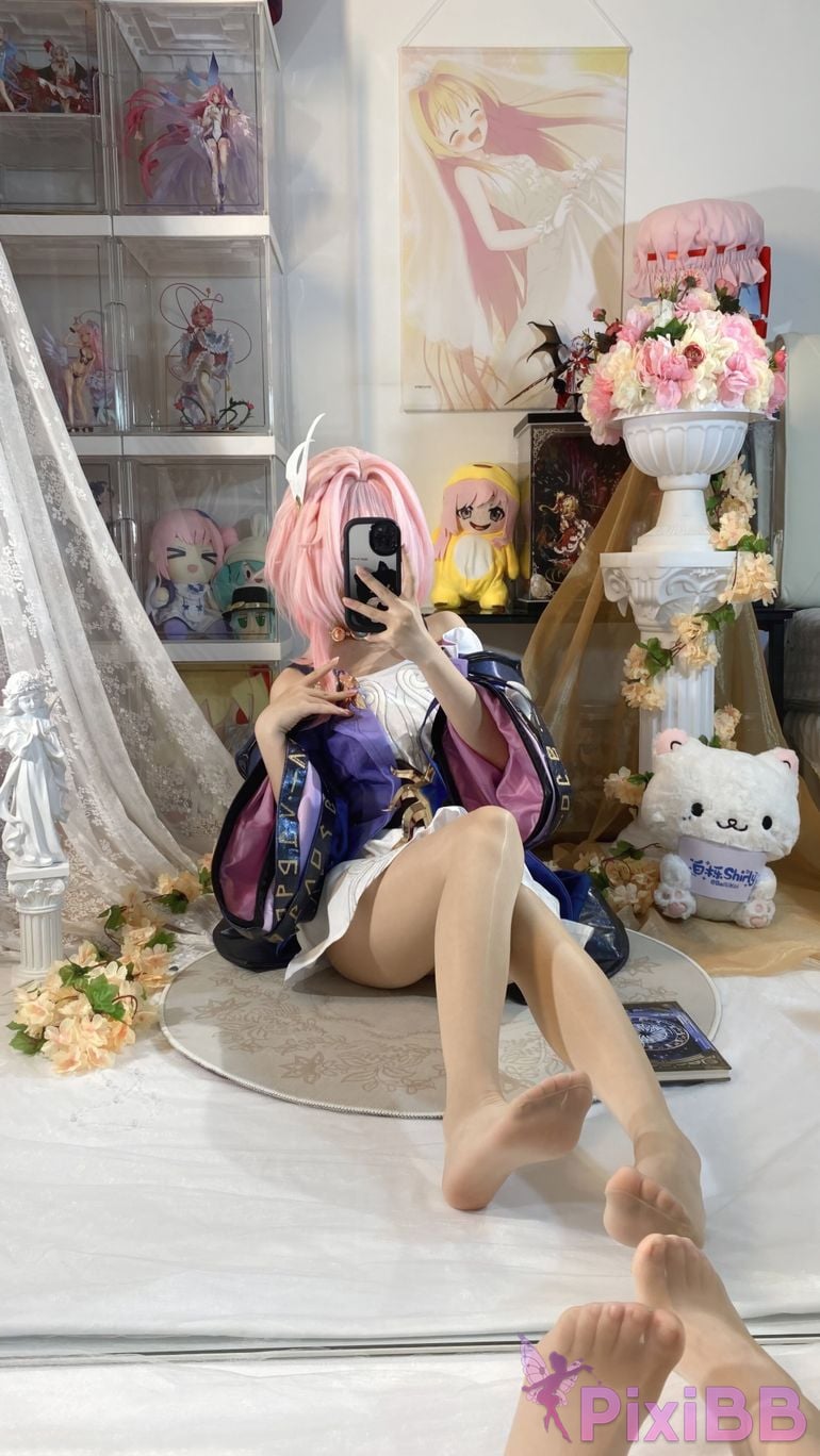 Cosplayer white oak Shirly Xi Lian PixiBB.COM 110