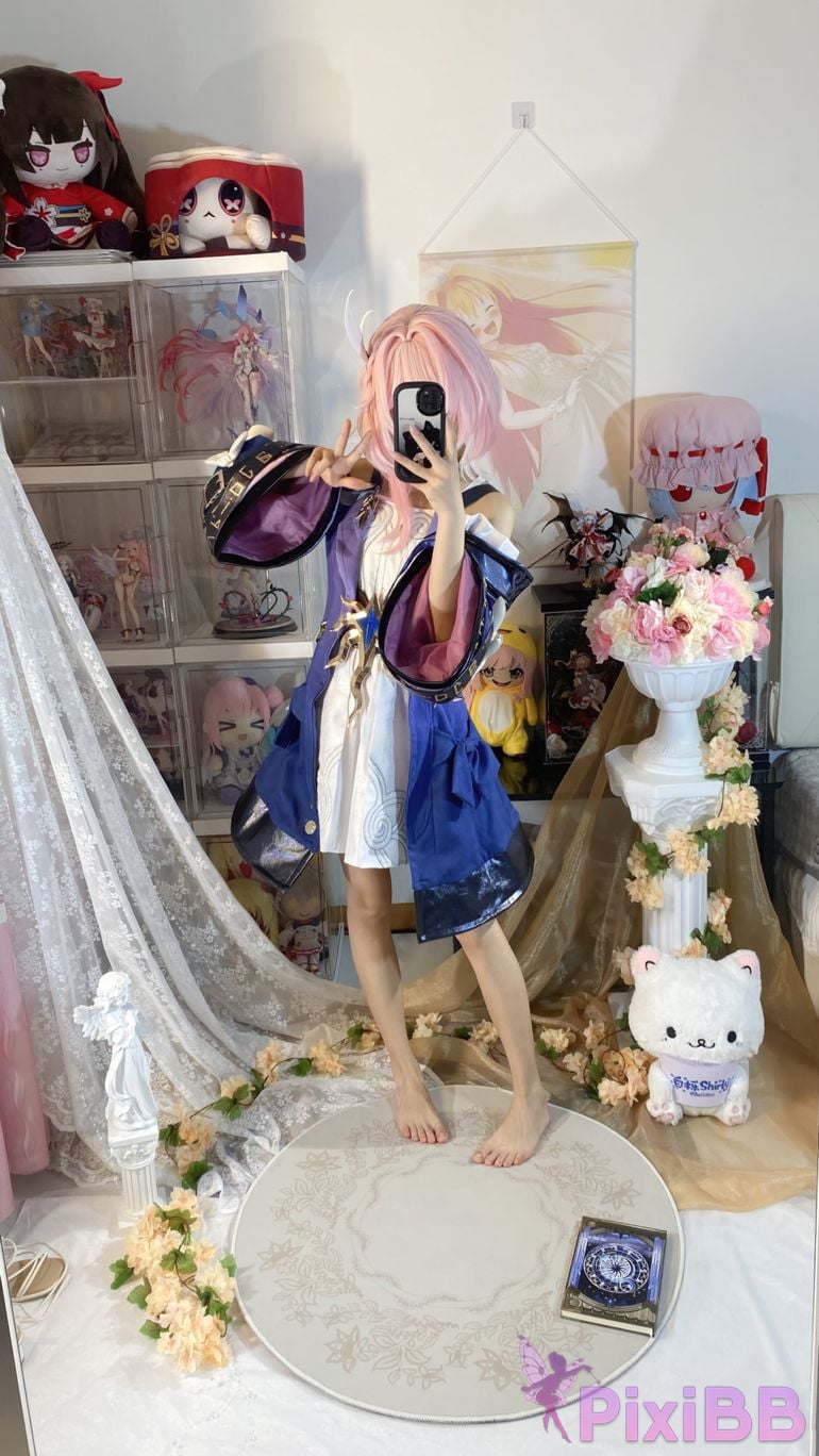 Cosplayer white oak Shirly Xi Lian PixiBB.COM 114