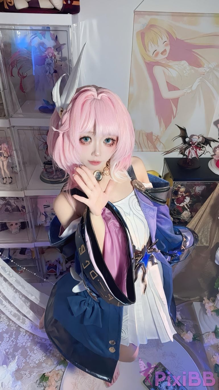 Cosplayer white oak Shirly Xi Lian PixiBB.COM 121