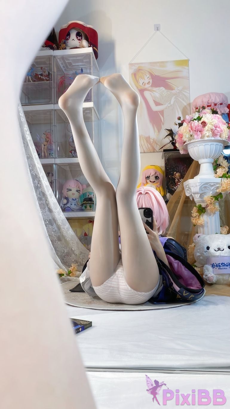 Cosplayer white oak Shirly Xi Lian PixiBB.COM 129