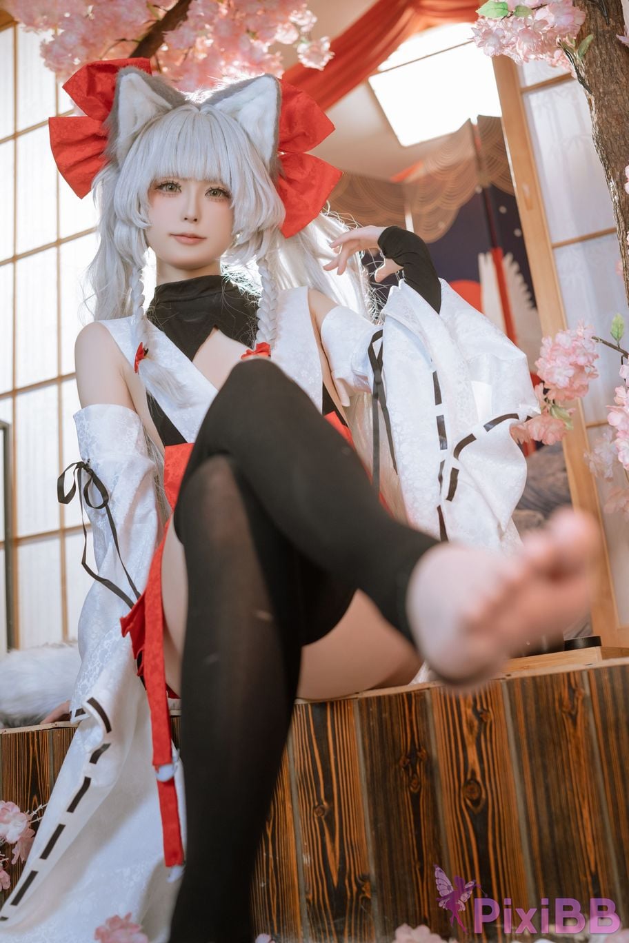 Cosplayer Quan Ran is a little hungry morning calm PixiBB.COM 021