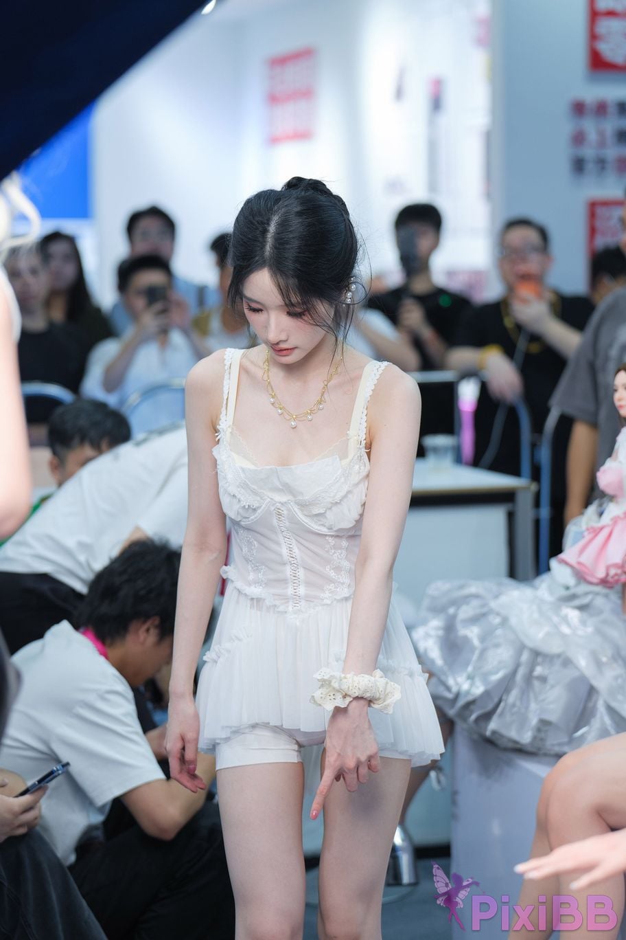 Featured Street Photography Works No.5431 Cool orange meow sauce PixiBB.COM 115