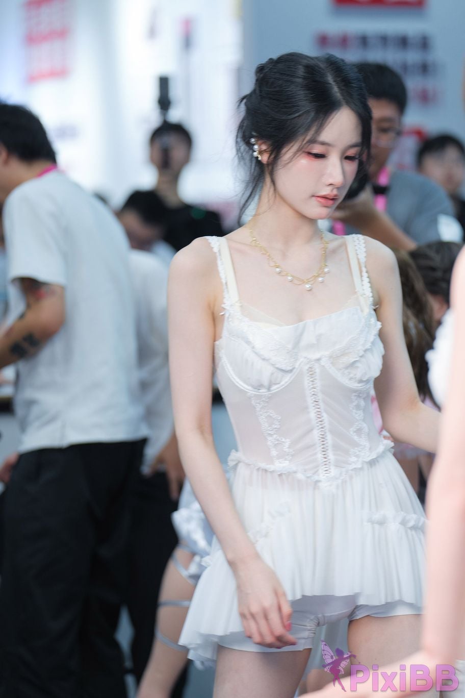 Featured Street Photography Works No.5431 Cool orange meow sauce PixiBB.COM 120