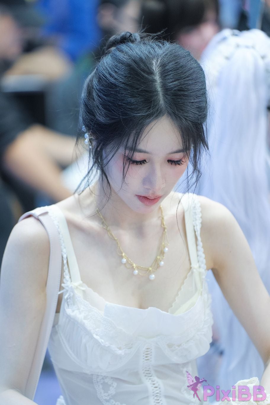 Featured Street Photography Works No.5431 Cool orange meow sauce PixiBB.COM 140