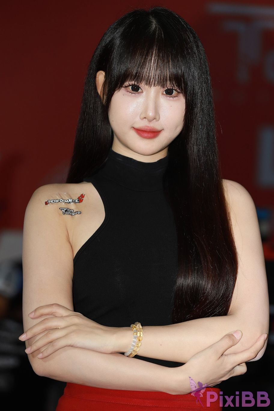 Featured Street Photography Works No.5432 Brown red hip skirt with orange cream sauce PixiBB.COM 011