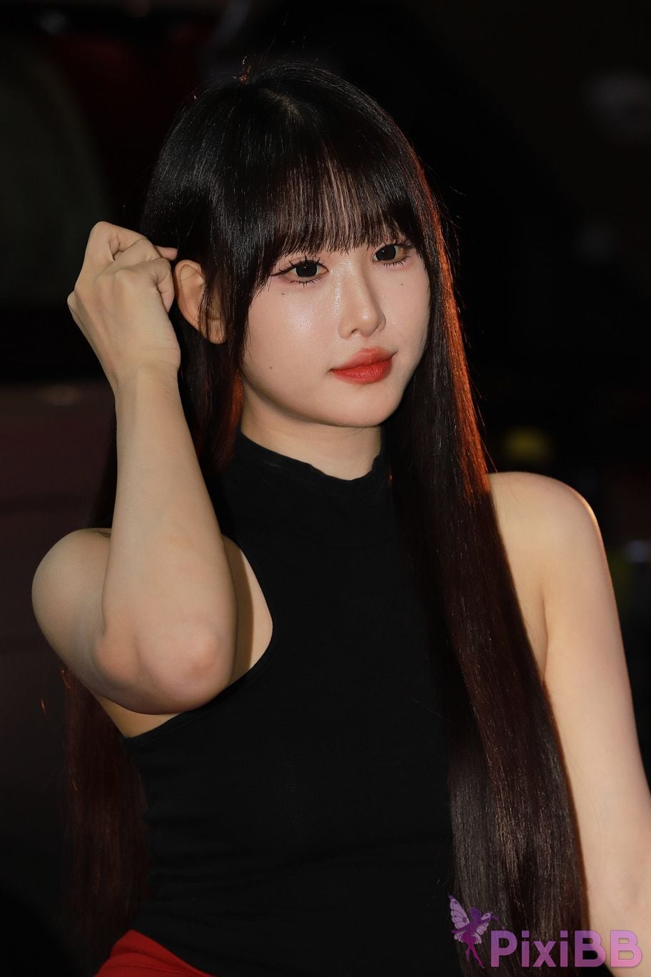 Featured Street Photography Works No.5432 Brown red hip skirt with orange cream sauce PixiBB.COM 078