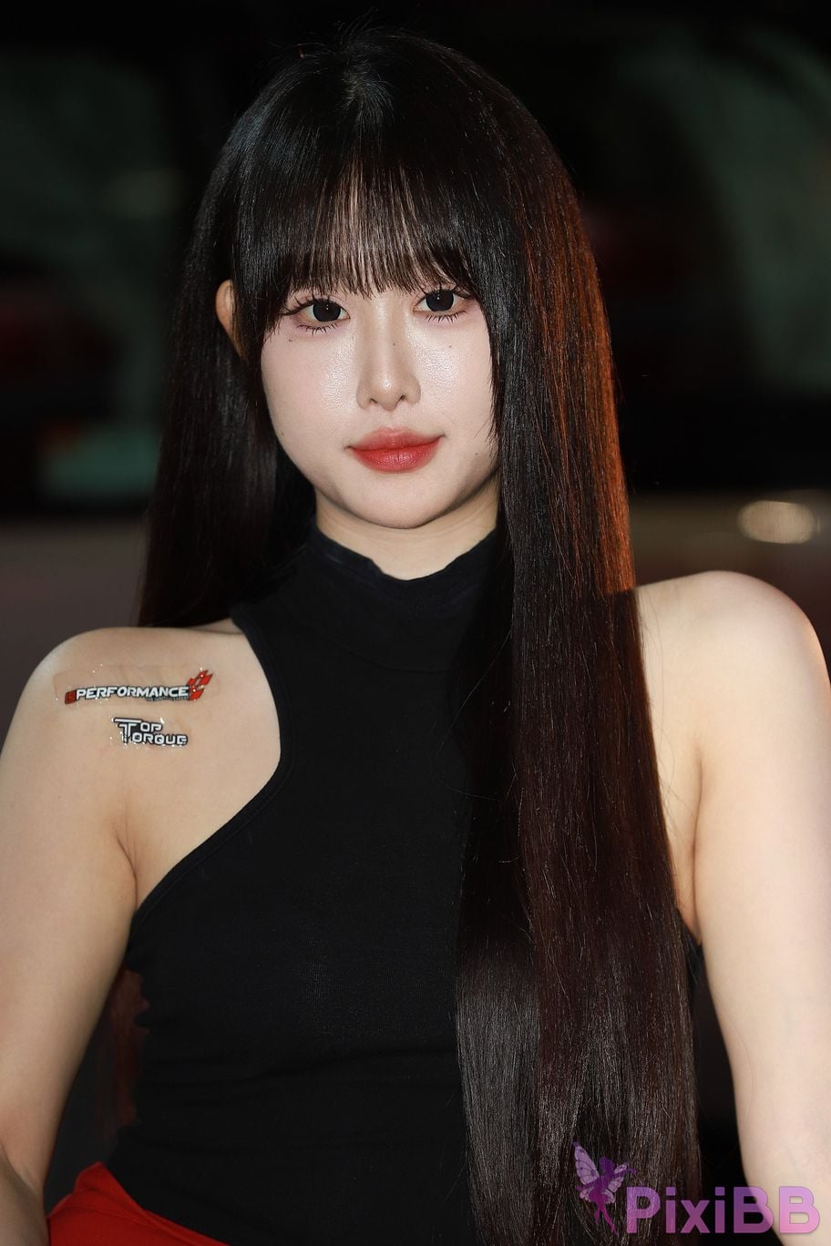 Featured Street Photography Works No.5432 Brown red hip skirt with orange cream sauce PixiBB.COM 086