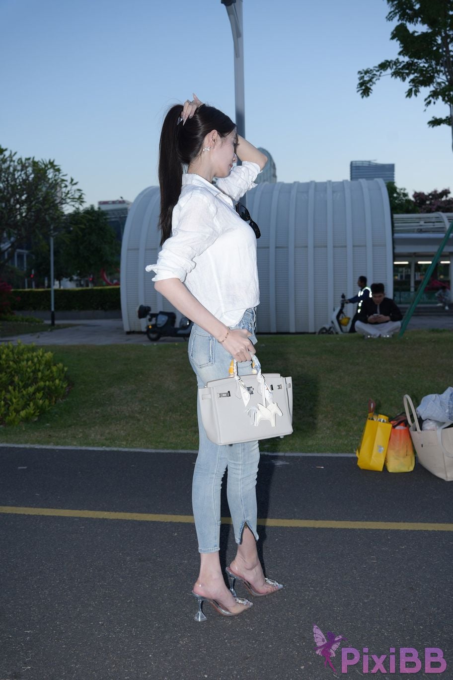 Featured Street Photography Works No.5434 Jeans sassy little litchi PixiBB.COM 007