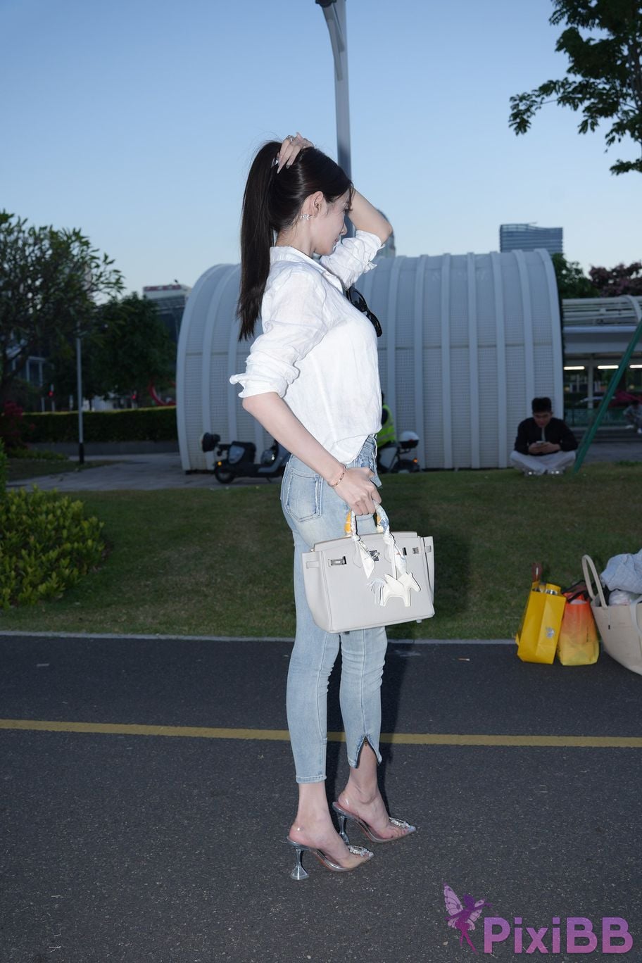 Featured Street Photography Works No.5434 Jeans sassy little litchi PixiBB.COM 008