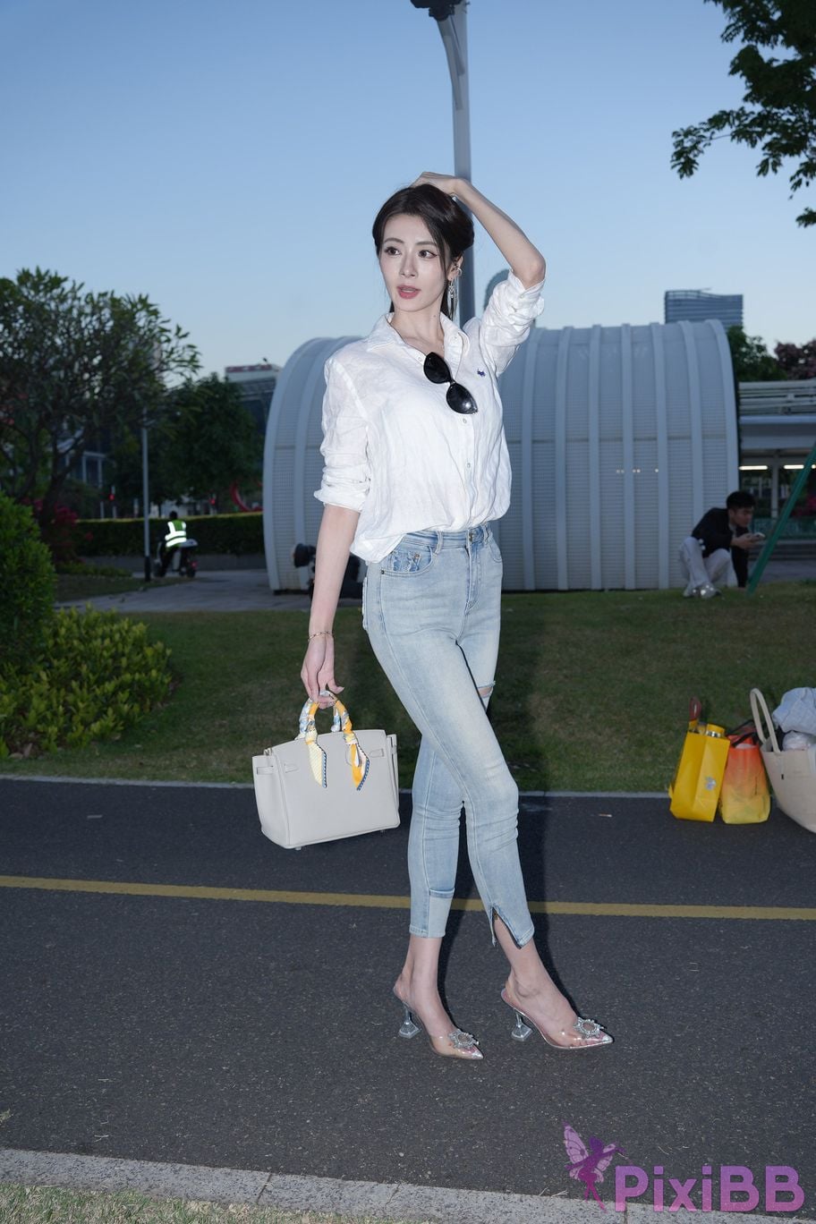 Featured Street Photography Works No.5434 Jeans sassy little litchi PixiBB.COM 009