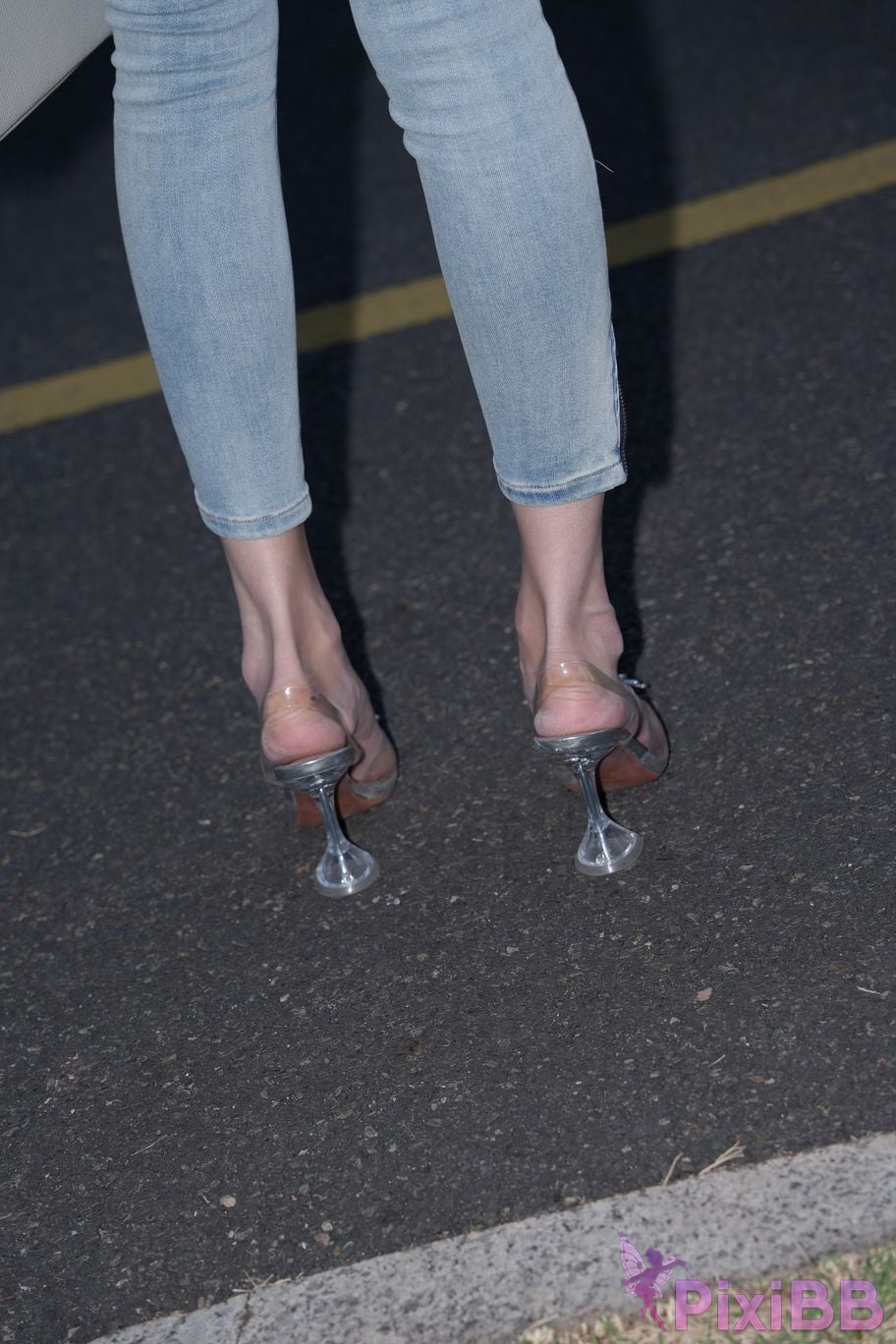 Featured Street Photography Works No.5434 Jeans sassy little litchi PixiBB.COM 015