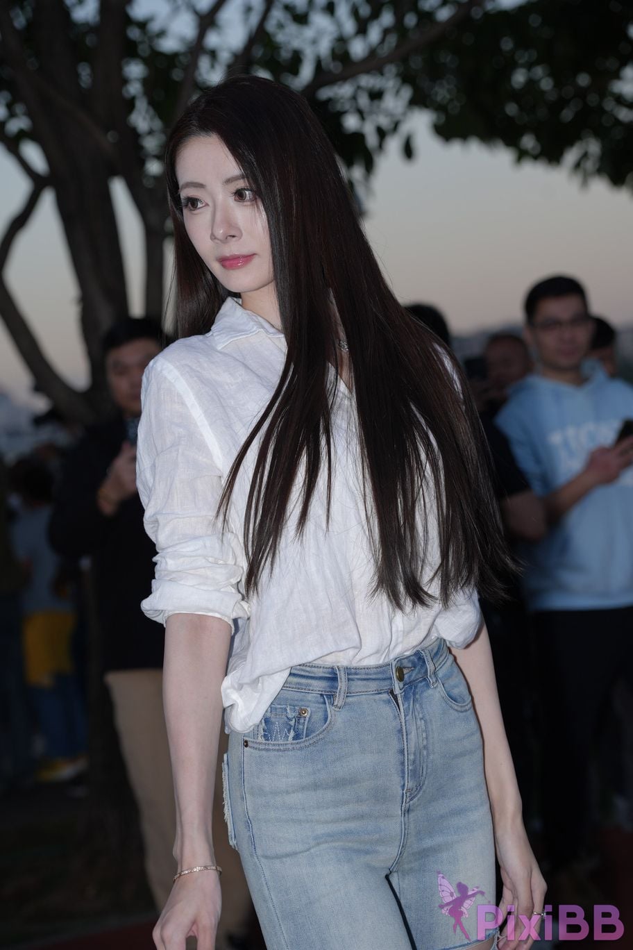 Featured Street Photography Works No.5434 Jeans sassy little litchi PixiBB.COM 044