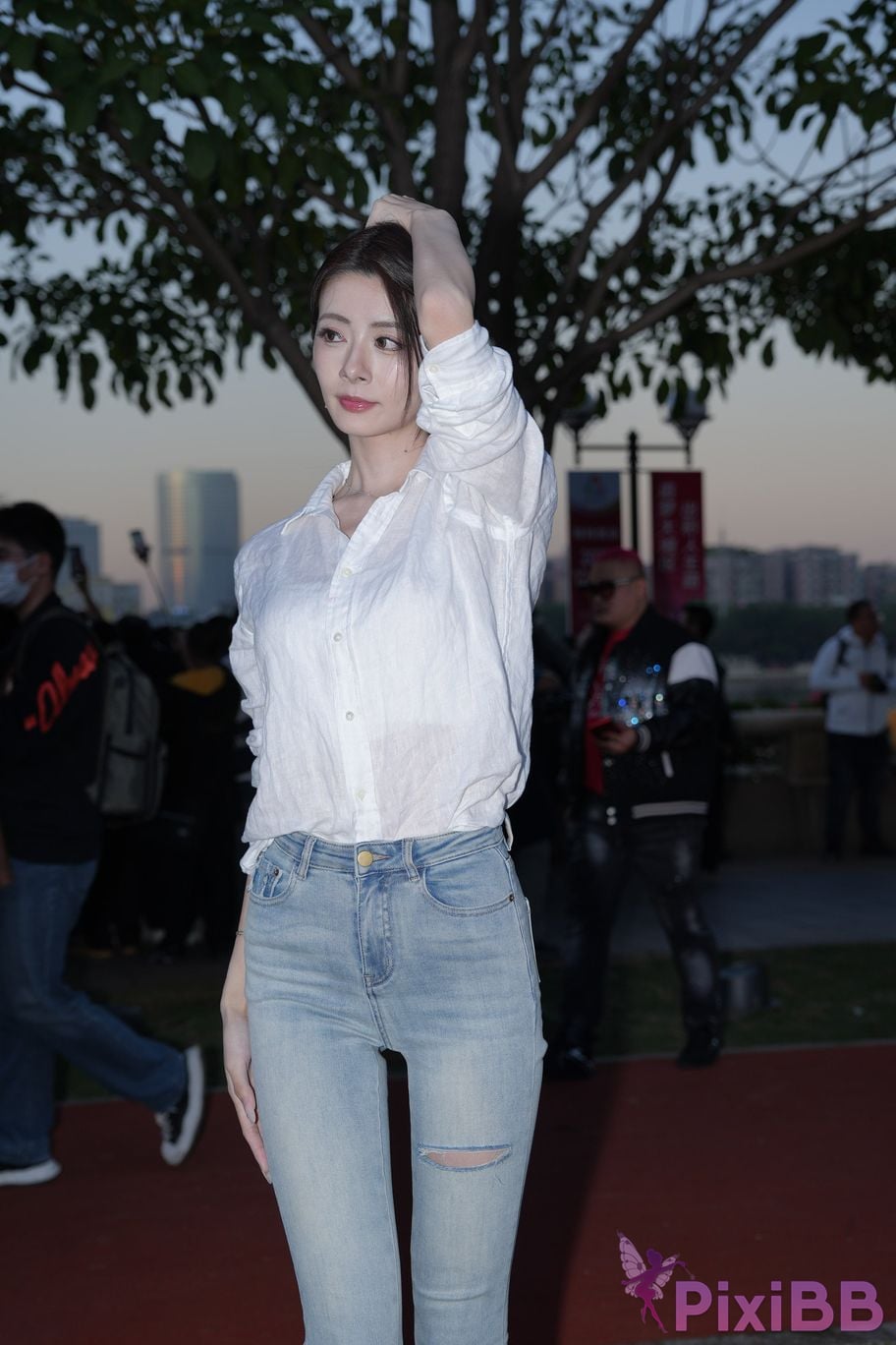 Featured Street Photography Works No.5434 Jeans sassy little litchi PixiBB.COM 049