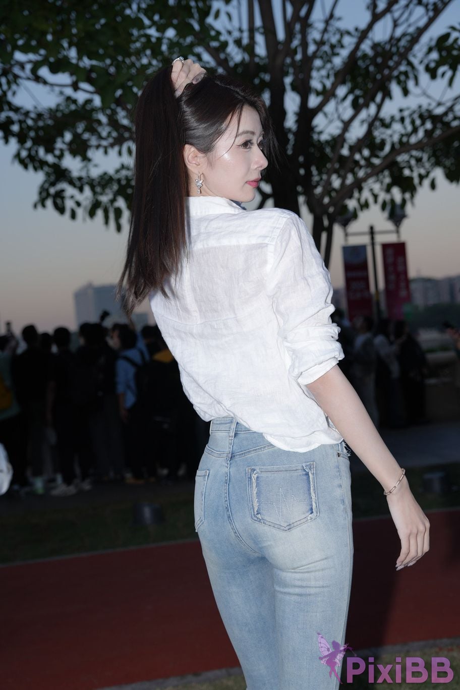 Featured Street Photography Works No.5434 Jeans sassy little litchi PixiBB.COM 051