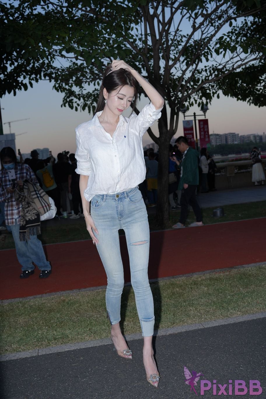 Featured Street Photography Works No.5434 Jeans sassy little litchi PixiBB.COM 052