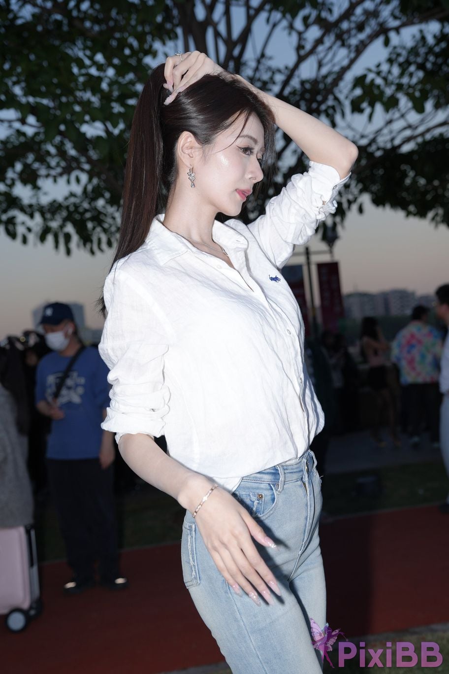 Featured Street Photography Works No.5434 Jeans sassy little litchi PixiBB.COM 056