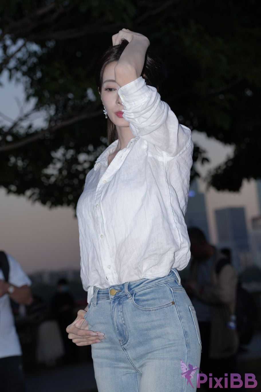 Featured Street Photography Works No.5434 Jeans sassy little litchi PixiBB.COM 086