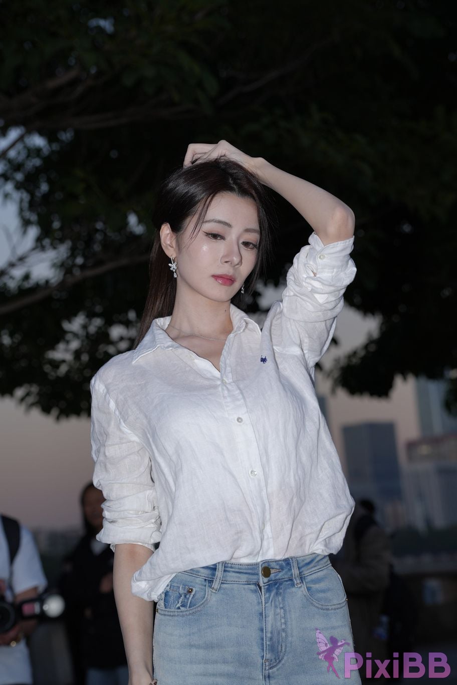 Featured Street Photography Works No.5434 Jeans sassy little litchi PixiBB.COM 090