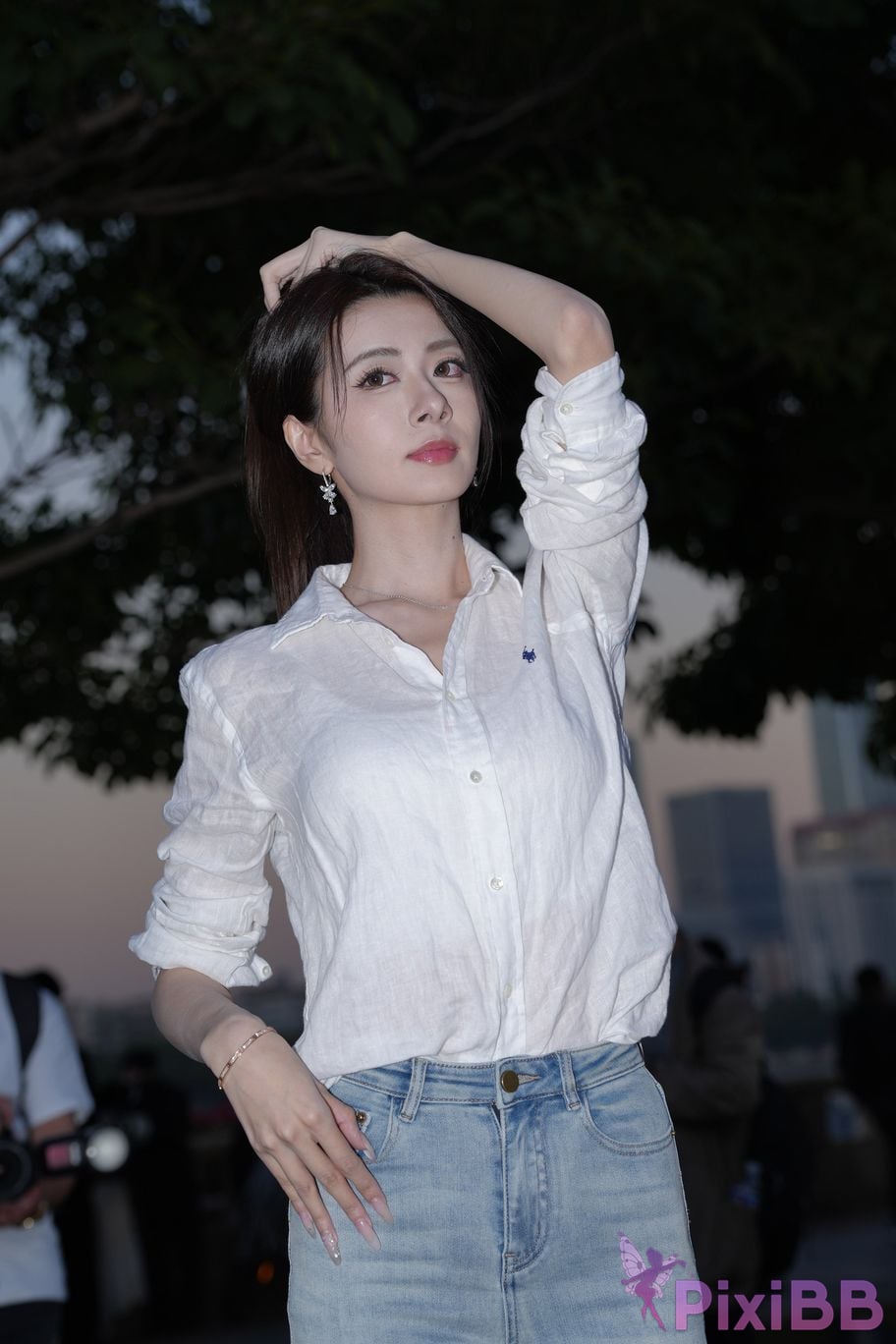 Featured Street Photography Works No.5434 Jeans sassy little litchi PixiBB.COM 091