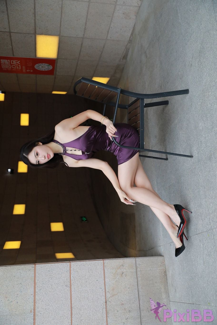 Featured Street Photography Works No.5438 Purple hip skirt PixiBB.COM 351