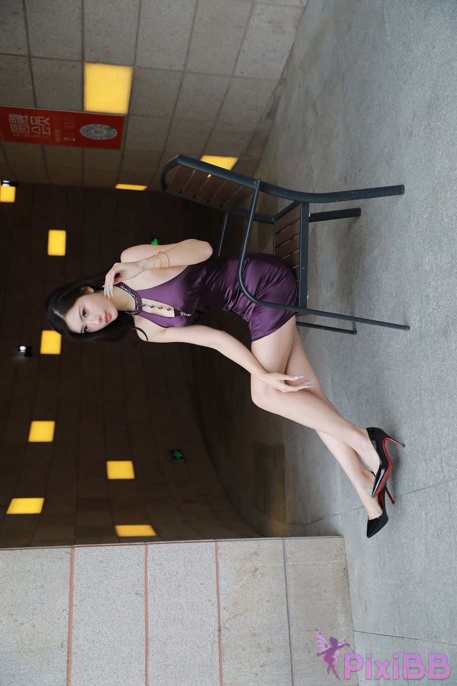 Featured Street Photography Works No.5438 Purple hip skirt PixiBB.COM 353