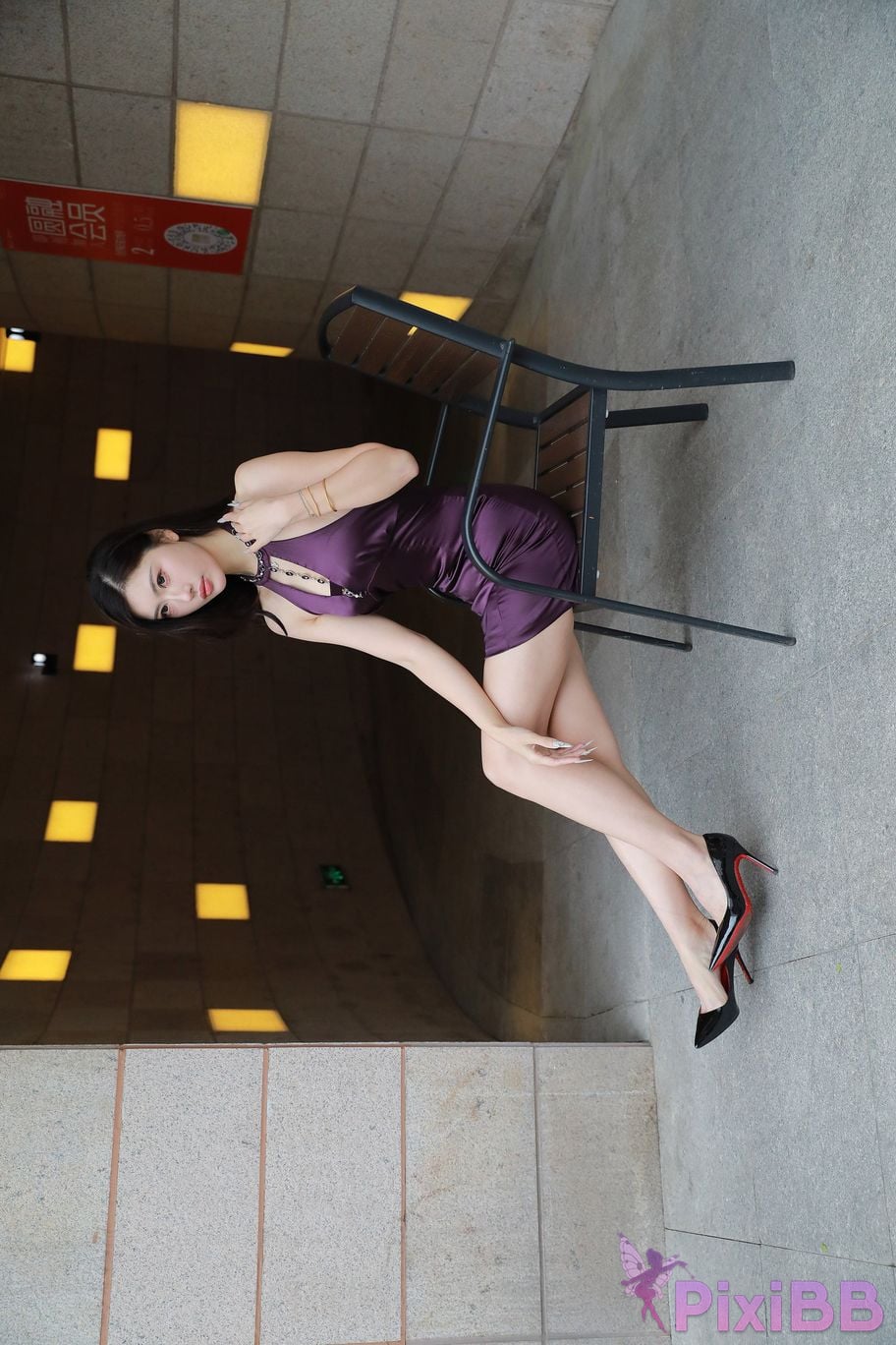 Featured Street Photography Works No.5438 Purple hip skirt PixiBB.COM 355