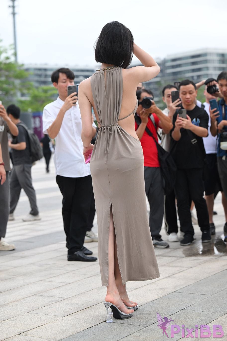 Featured Street Photography Works No.5440 Elegant gray long skirt PixiBB.COM 031