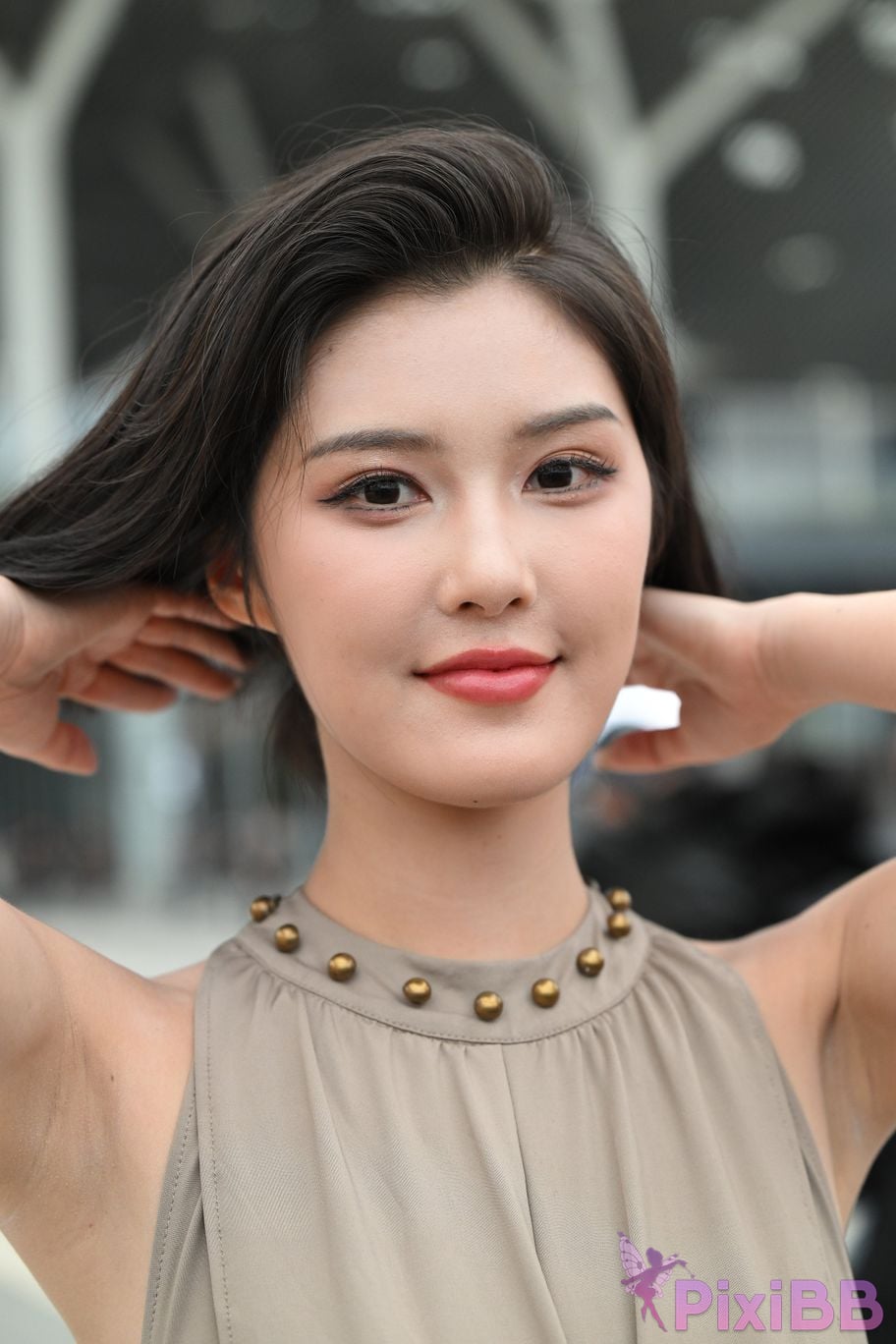 Featured Street Photography Works No.5440 Elegant gray long skirt PixiBB.COM 096