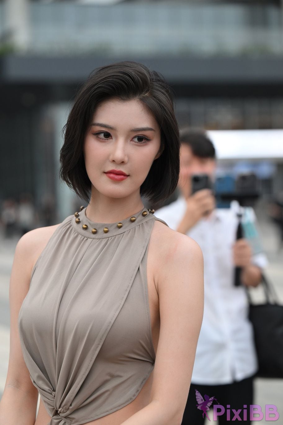 Featured Street Photography Works No.5440 Elegant gray long skirt PixiBB.COM 107