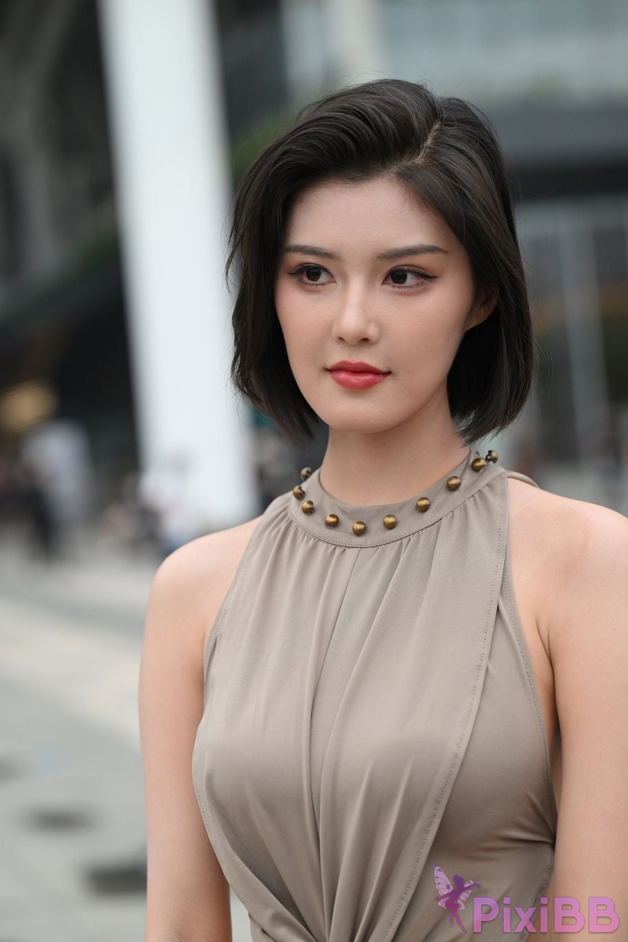 Featured Street Photography Works No.5440 Elegant gray long skirt PixiBB.COM 108