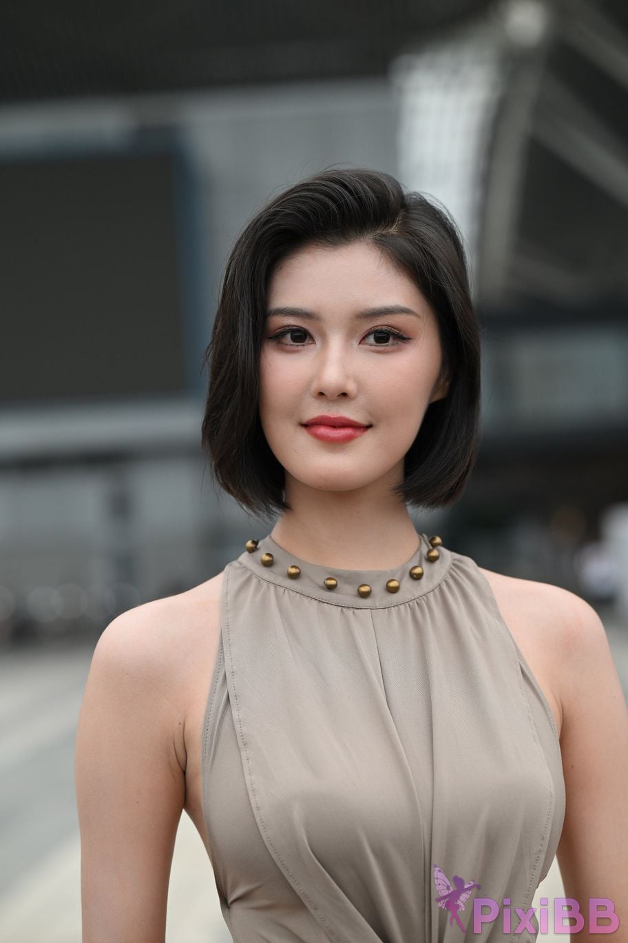 Featured Street Photography Works No.5440 Elegant gray long skirt PixiBB.COM 131