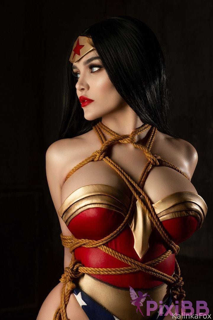 Kalinka Fox Wonder Woman Shibari PixiBB.COM 1