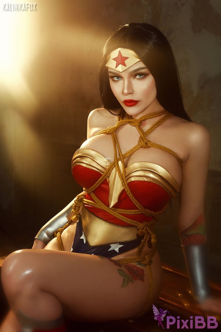 Kalinka Fox Wonder Woman Shibari PixiBB.COM 7