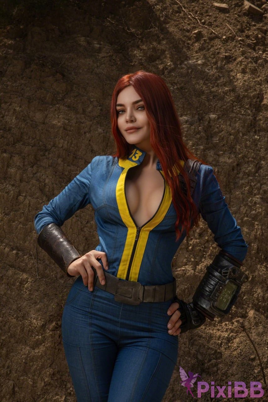 Kalinka Fox Vault Dweller PixiBB.COM 10