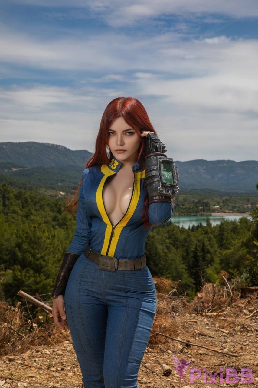 Kalinka Fox Vault Dweller PixiBB.COM 38