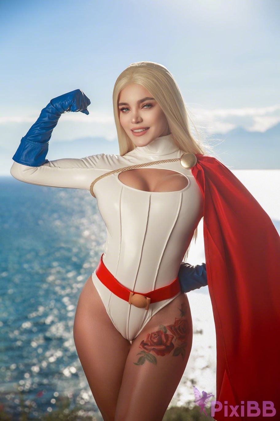 Kalinka Fox Power Girl PixiBB.COM 41