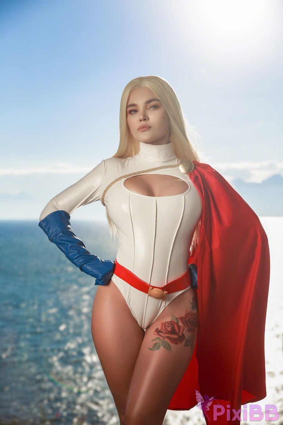 Kalinka Fox Power Girl PixiBB.COM