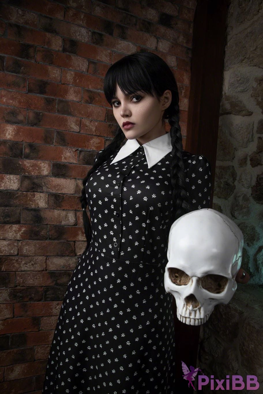Kalinka Fox Wednesday Addams PixiBB.COM 22