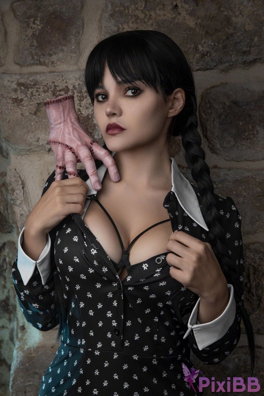 Kalinka Fox Wednesday Addams PixiBB.COM 46