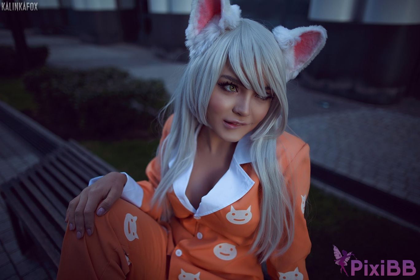 Kalinka Fox Tsubasa Hanekawa PixiBB.COM