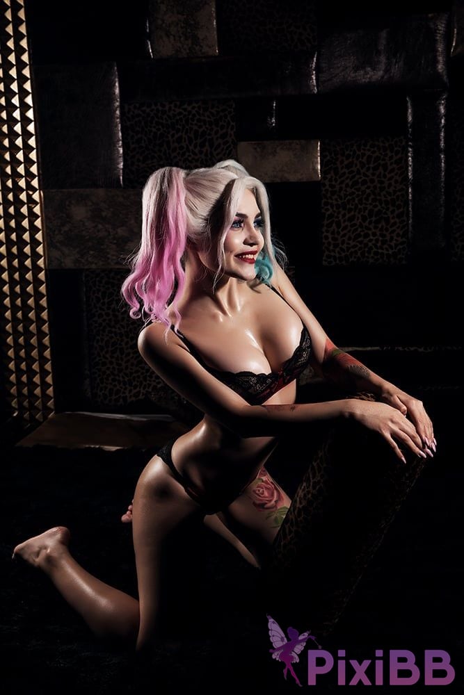 Kalinka Fox Nurse Harley Quinn PixiBB.COM 21